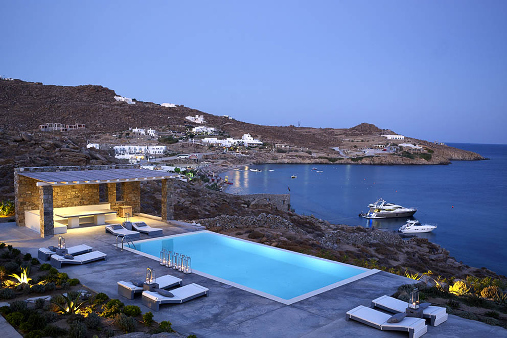 Paradise Bay Complex