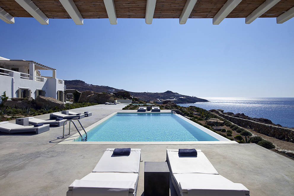 Paradise Bay Complex