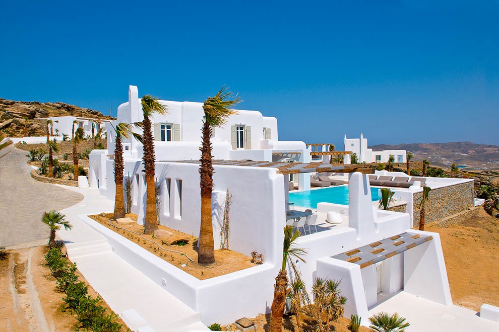 Amira Complex