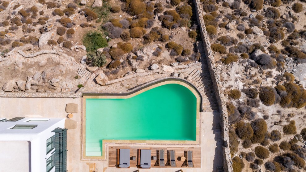 Psarou Retreat