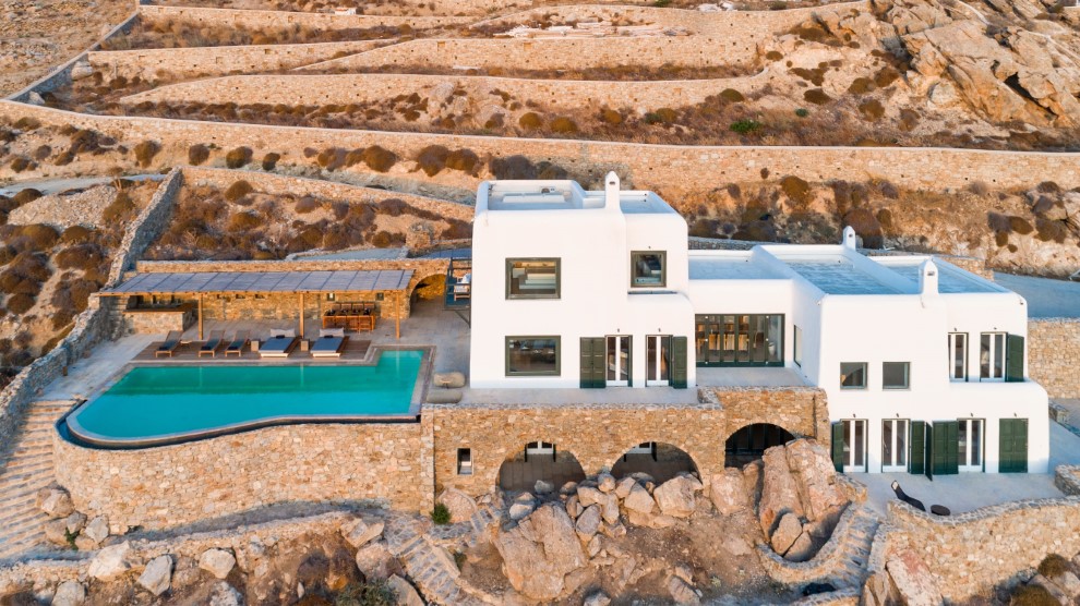 Psarou Retreat